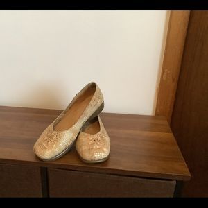 Ladies Aerosole slip on loafers